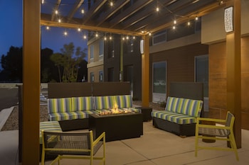 home2 suites by hilton clovis