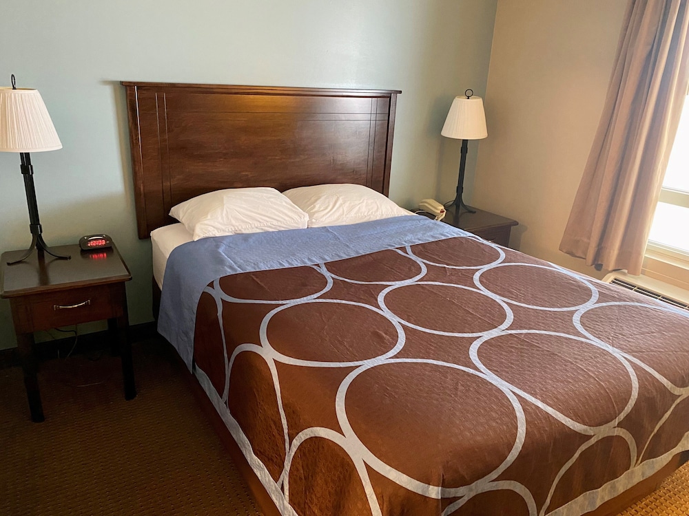 Super 8 By Wyndham Edmonton South,Edmonton>>Alberta,2 star