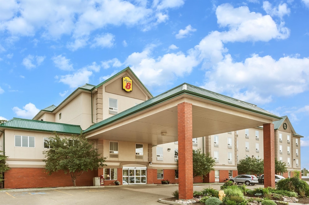 Super 8 By Wyndham Edmonton South,Edmonton>>Alberta,2 star