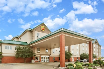super 8 by wyndham edmonton south