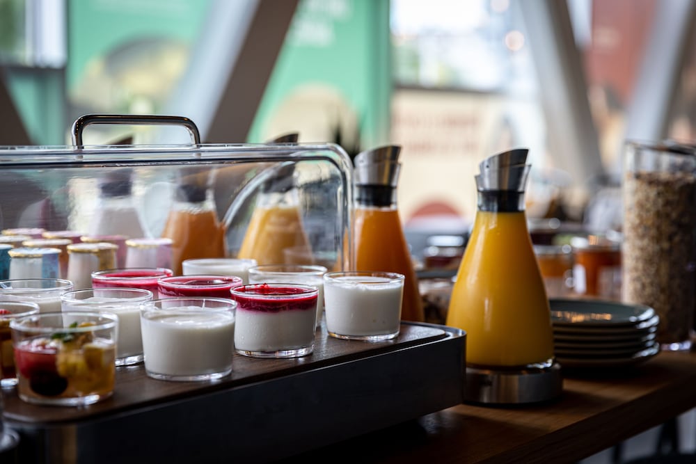 best western m treize paris asnieres