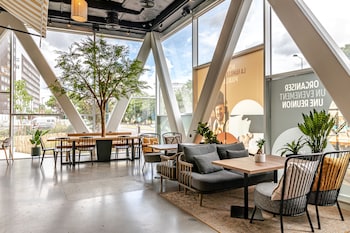 best western m treize paris asnieres