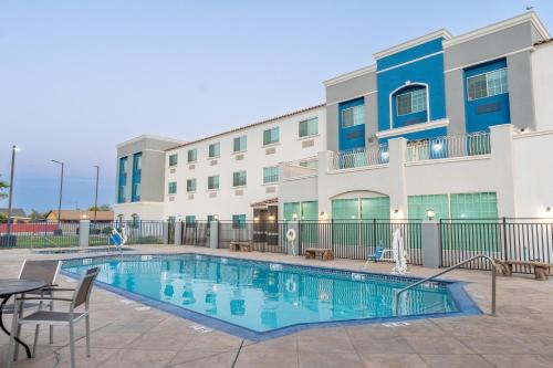 holiday inn express hotel and suites el centro by ihg