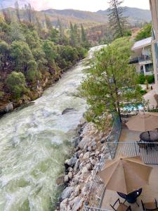 yosemite view lodge