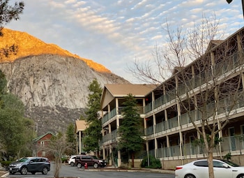 yosemite view lodge