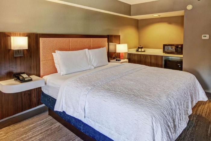 hampton inn elizabeth city