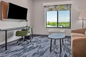 fairfield by marriott inn and suites corinth