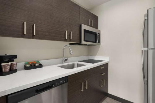 homewood suites by hilton springfield medical district