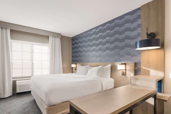 comfort inn and suites