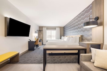 comfort inn and suites