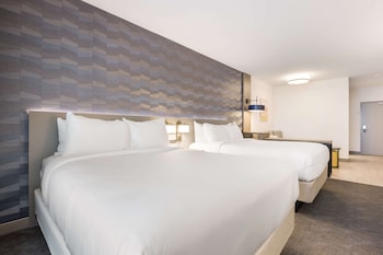 comfort inn and suites