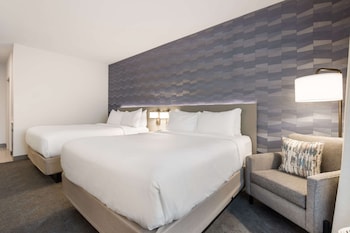 comfort inn and suites