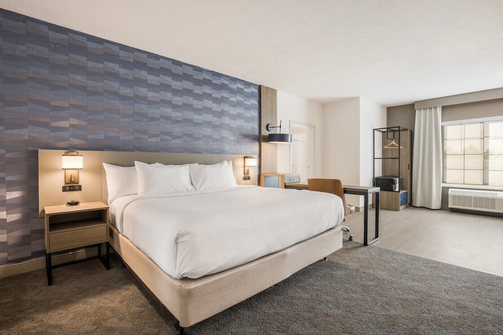 comfort inn and suites