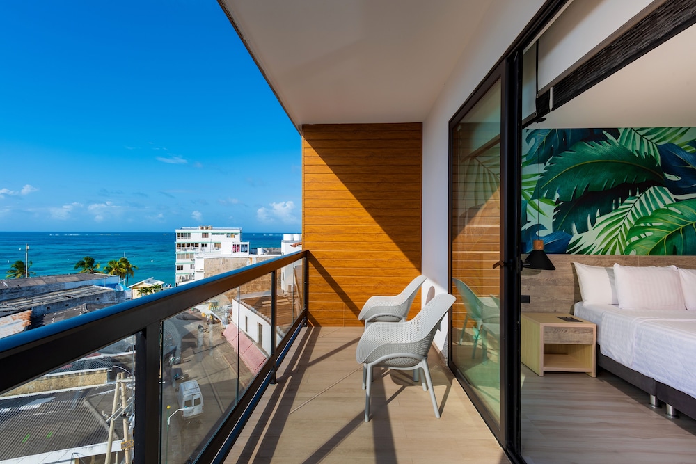 sea avenue hotel