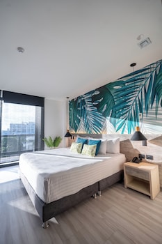 sea avenue hotel