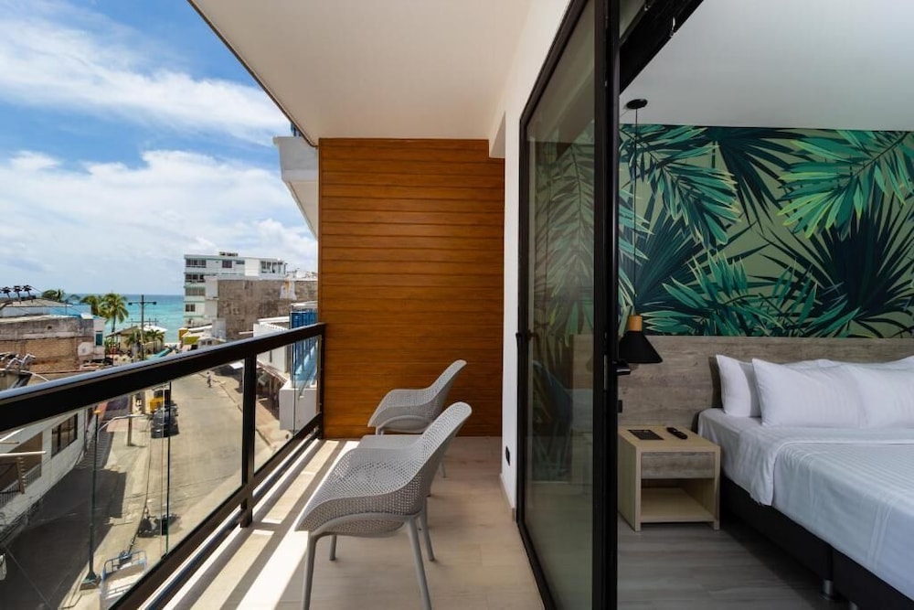 sea avenue hotel