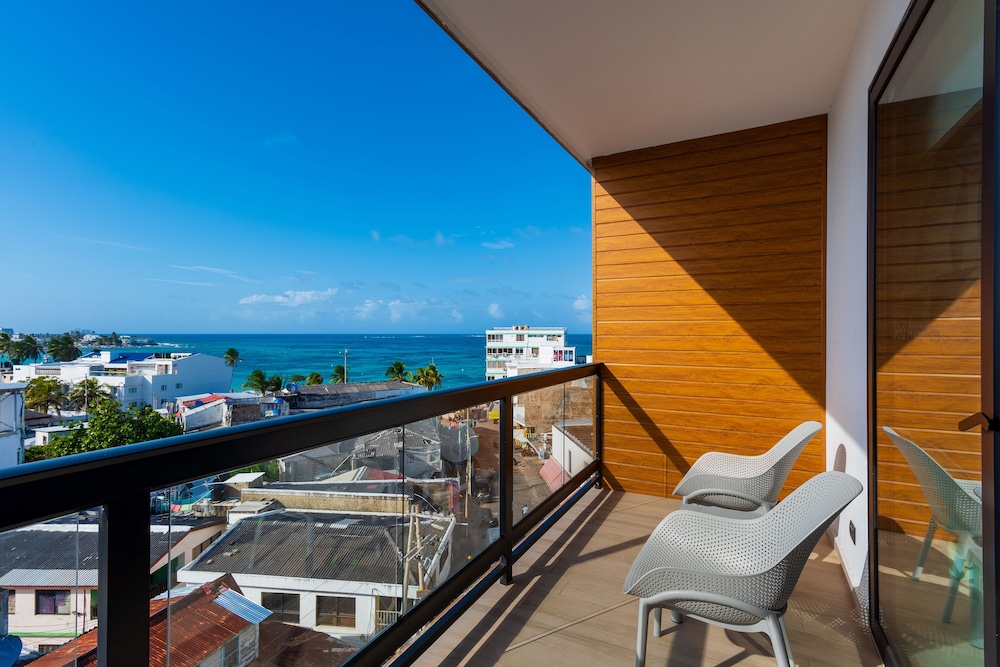 sea avenue hotel