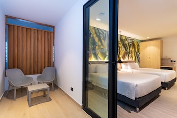 sea avenue hotel