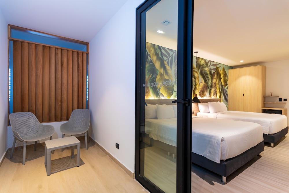 sea avenue hotel