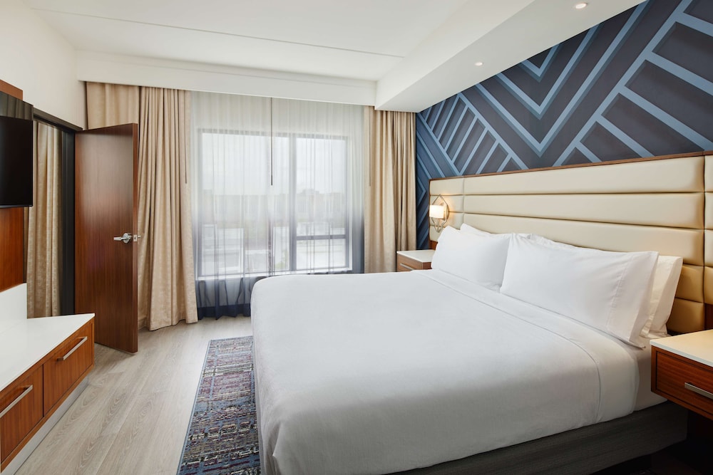 embassy suites by hilton atlanta airport north