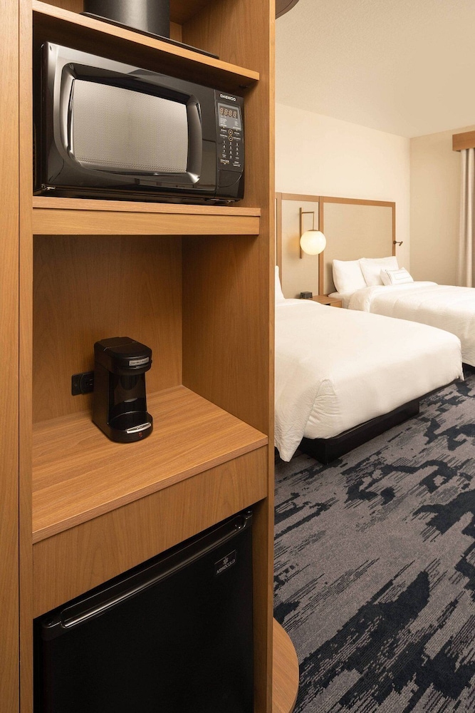 fairfield inn and suites by marriott stony creek