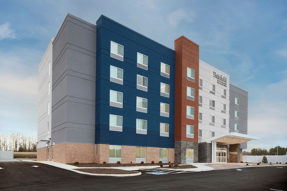 fairfield inn and suites by marriott stony creek
