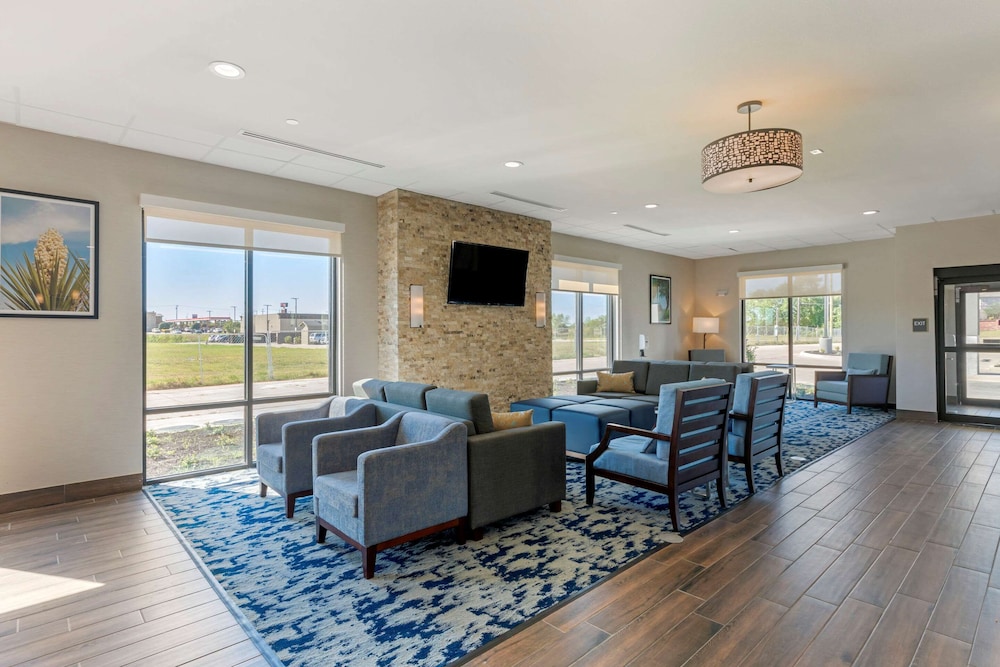 comfort inn and suites balch springs se dallas