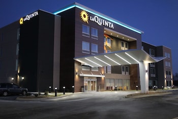 la quinta inn and suites by wyndham bardstown