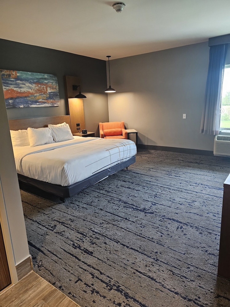 la quinta inn and suites by wyndham bardstown