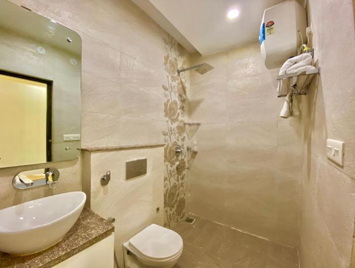 hotel green view behind pramarth niketan