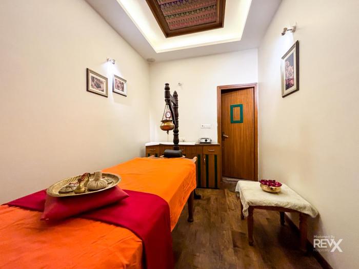 hotel green view behind pramarth niketan