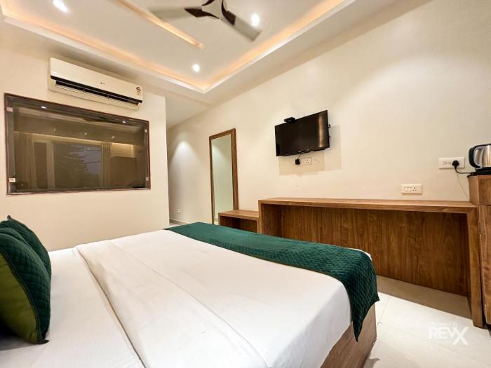 hotel green view behind pramarth niketan