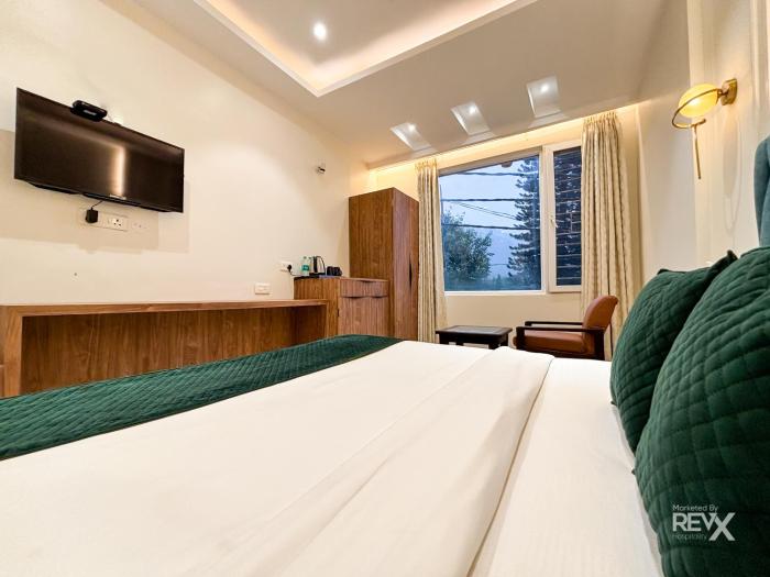 hotel green view behind pramarth niketan