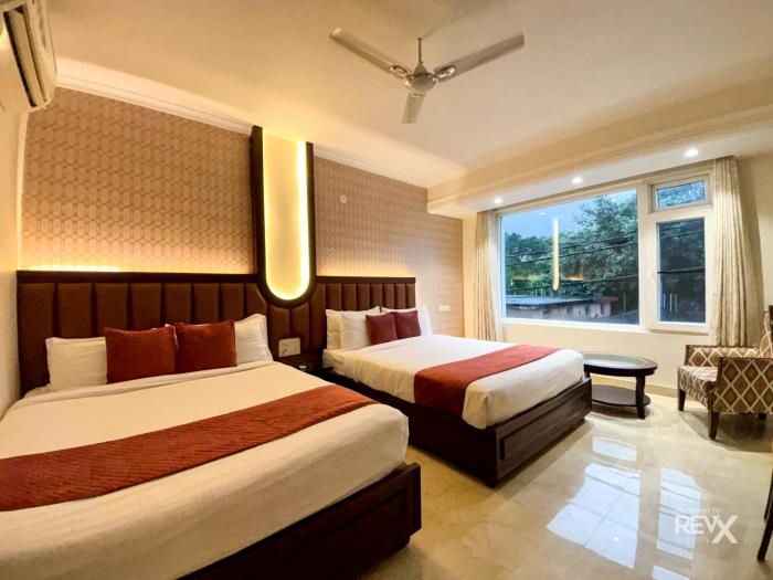 hotel green view behind pramarth niketan
