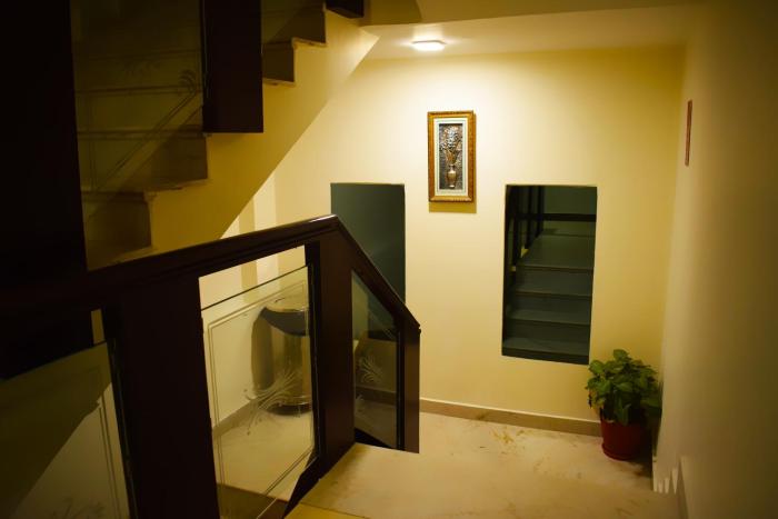 hotel green view behind pramarth niketan