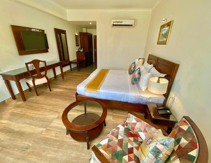 hotel green view behind pramarth niketan