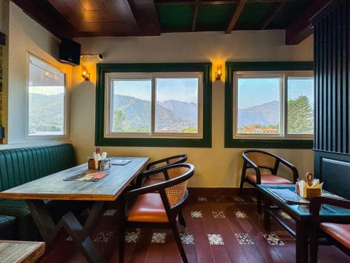 hotel green view behind pramarth niketan