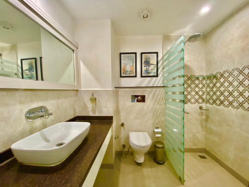 hotel green view behind pramarth niketan