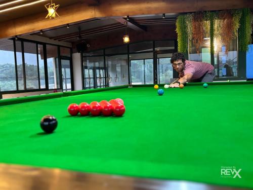 hotel green view behind pramarth niketan