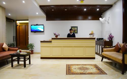 hotel green view behind pramarth niketan