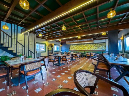 hotel green view behind pramarth niketan