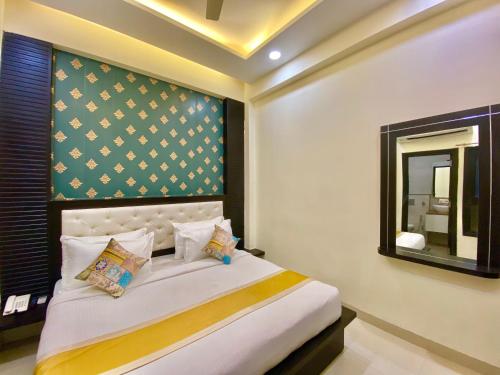 hotel green view behind pramarth niketan