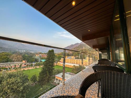 hotel green view behind pramarth niketan