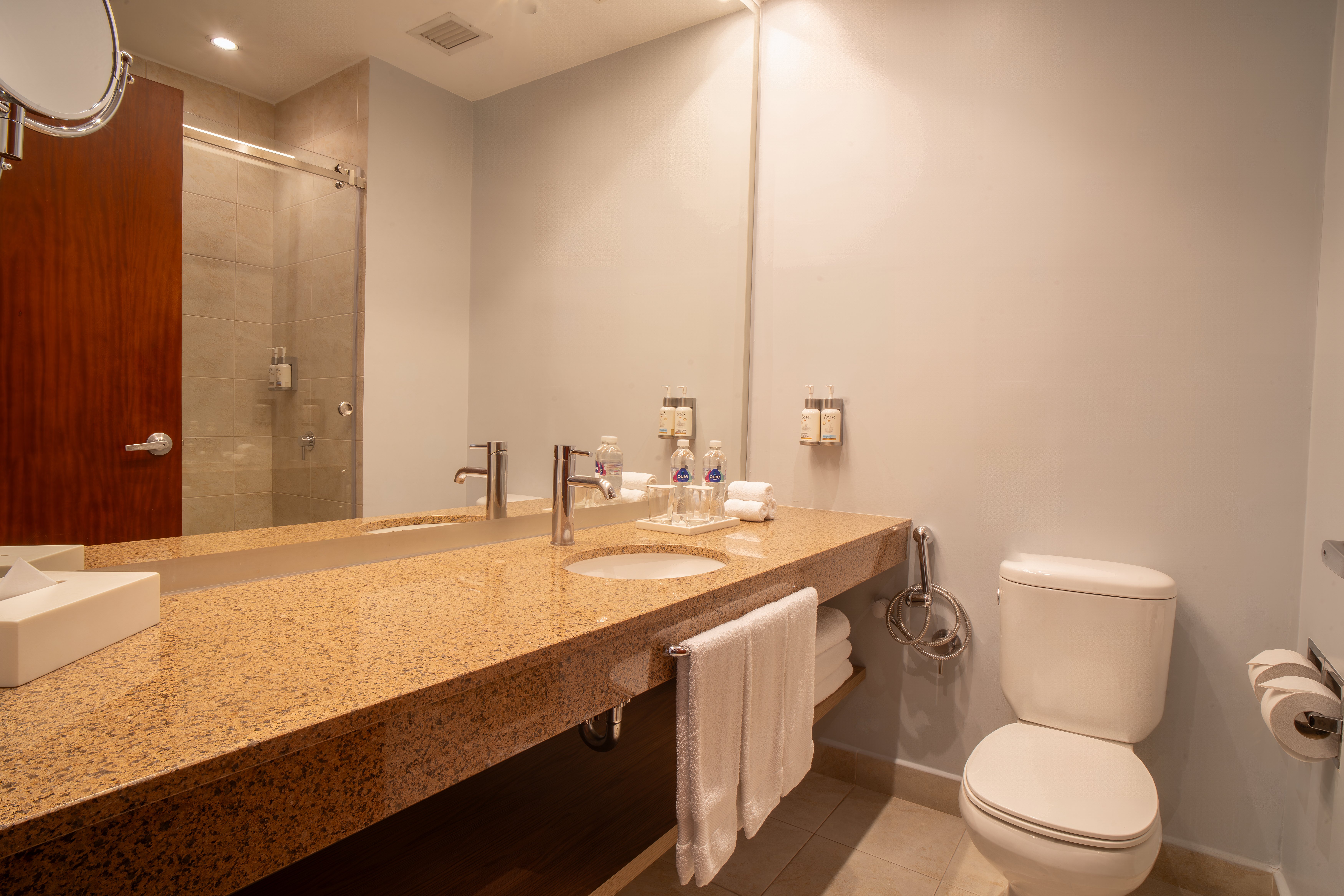 holiday inn express quito by ihg
