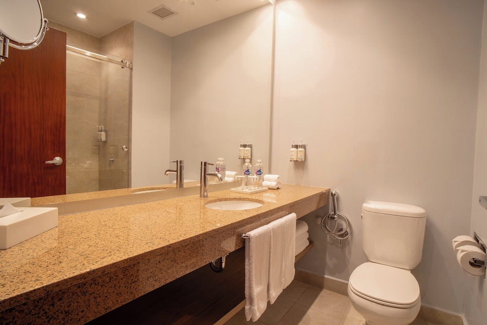 holiday inn express quito by ihg