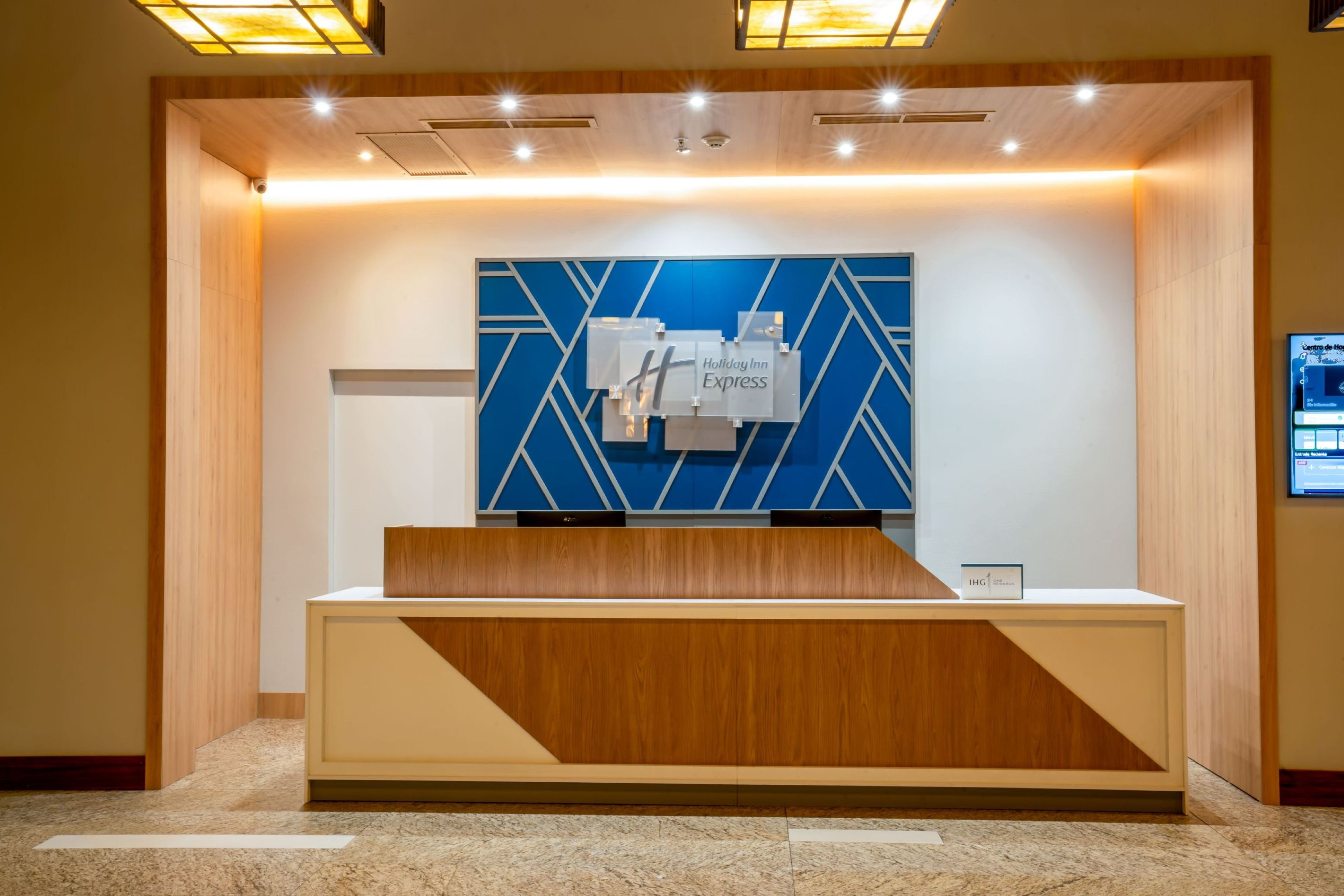 holiday inn express quito by ihg