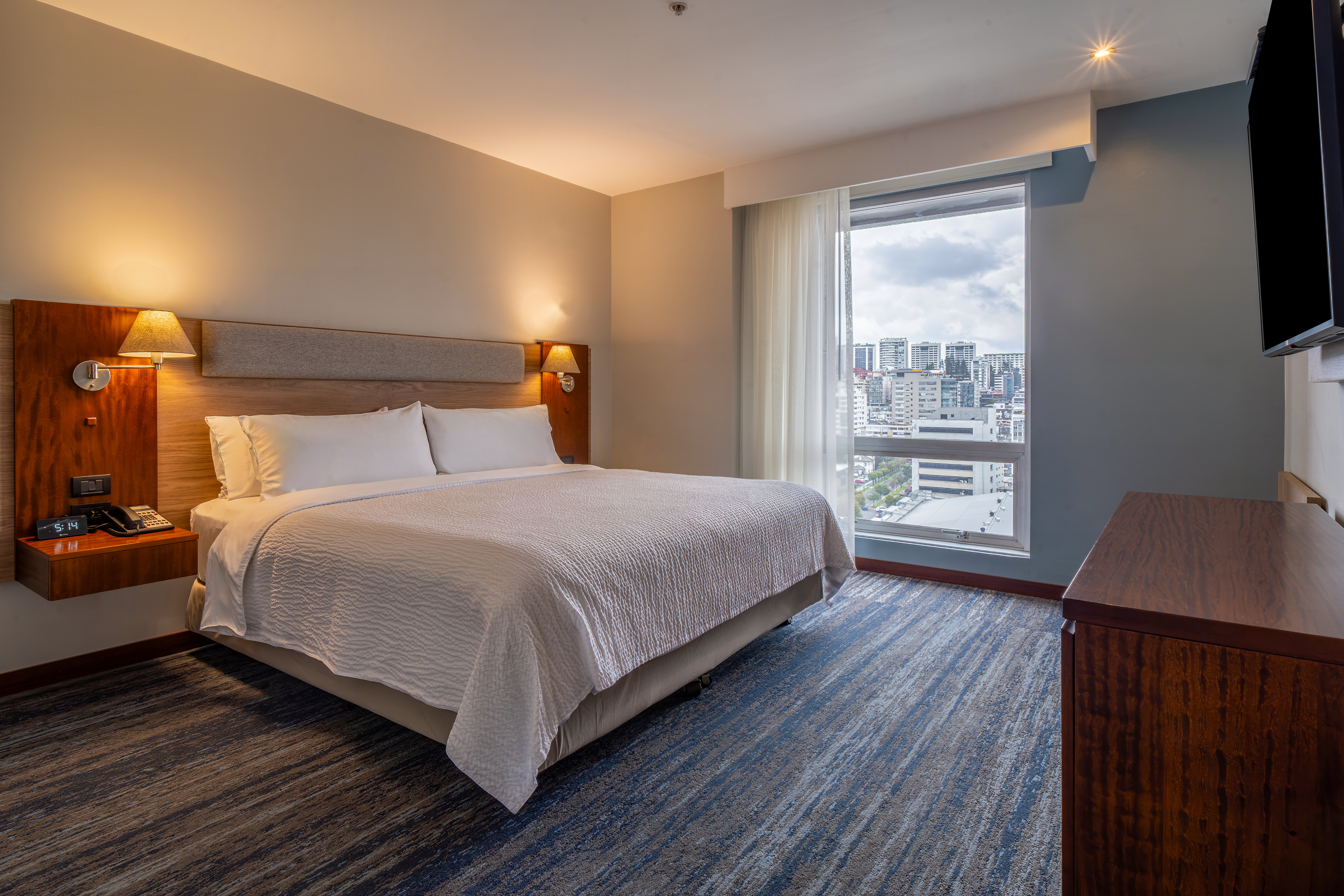 holiday inn express quito by ihg