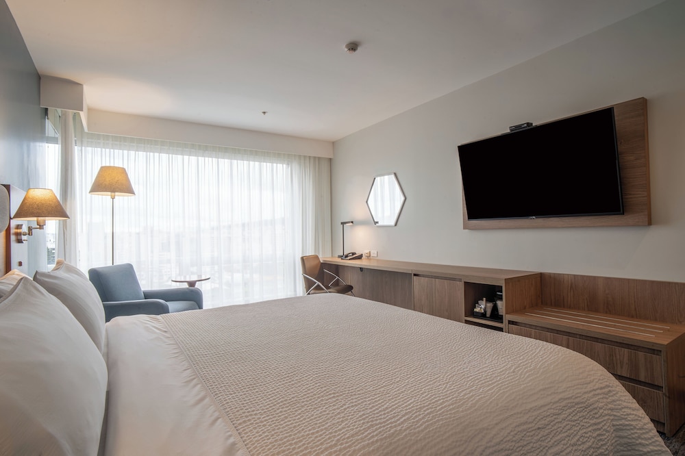 holiday inn express quito by ihg