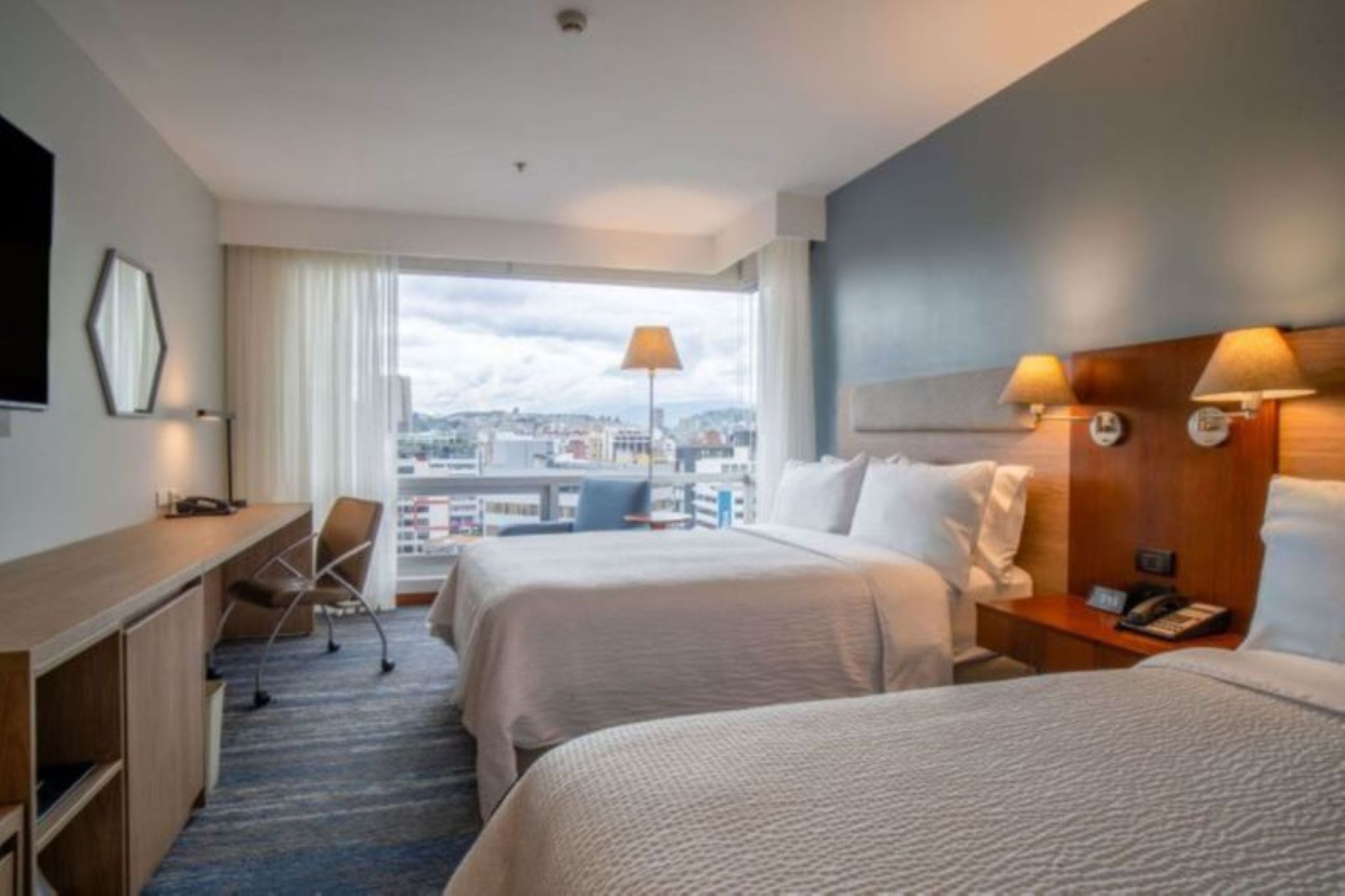 holiday inn express quito by ihg