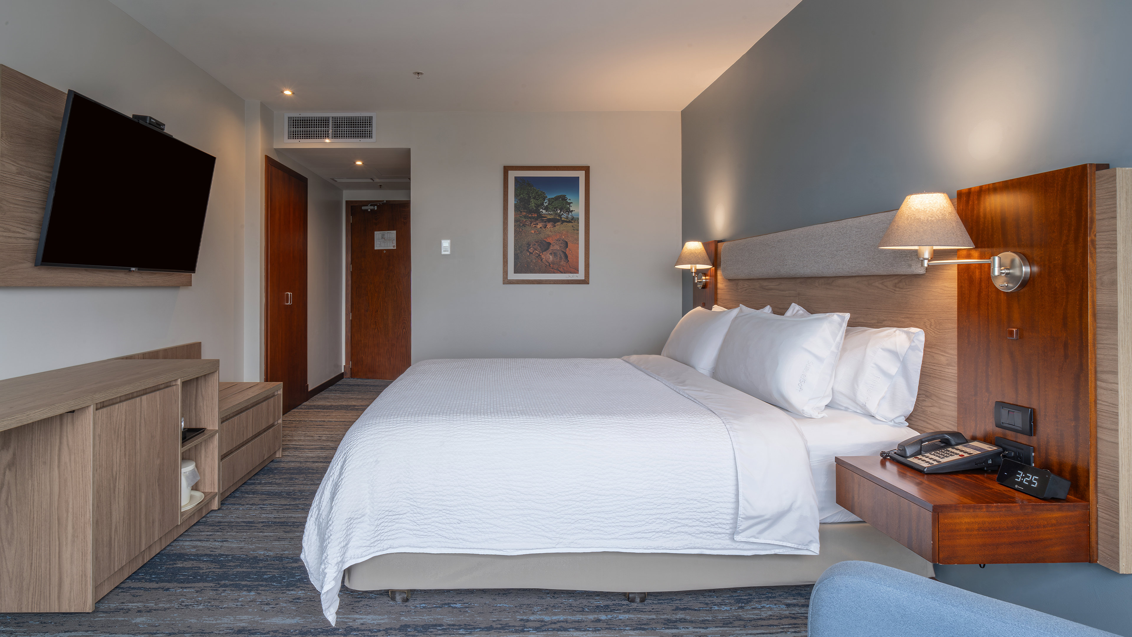 holiday inn express quito by ihg